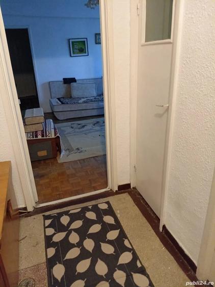Apartament cu 3 camere decomandat în Exterior Vest