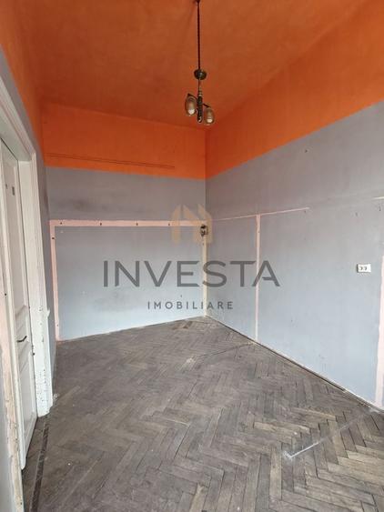Apartament cu 2 camere semidecomandat în Central