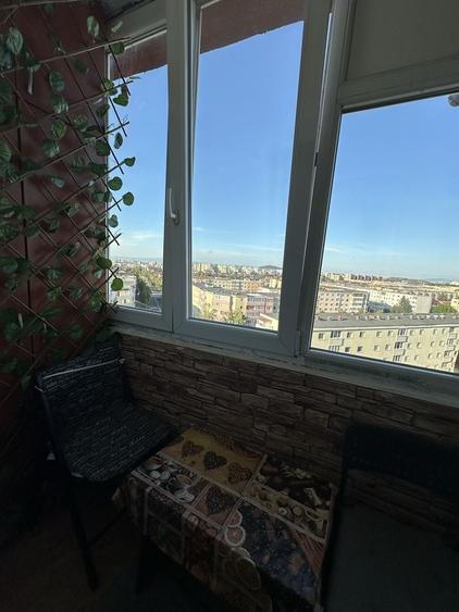 Apartament cu 2 camere decomandat în Tractorul