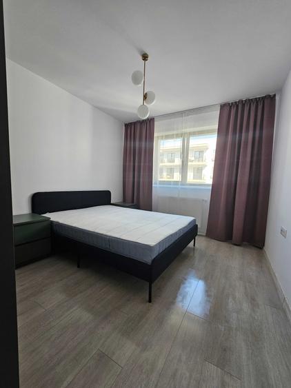 Apartament cu 3 camere semidecomandat în Titan