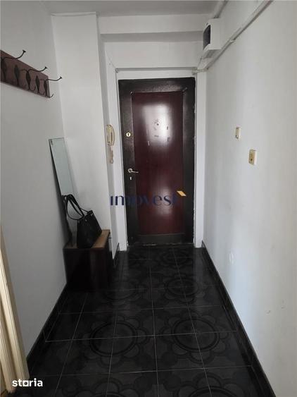 Apartament cu 3 camere decomandat în Soarelui