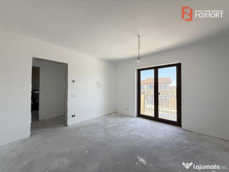 Casă cu 5 camere cu Teren 583 Mp în Săcălaz