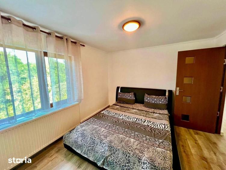 Casă cu 5 camere cu Teren 551 Mp în Moșoaia
