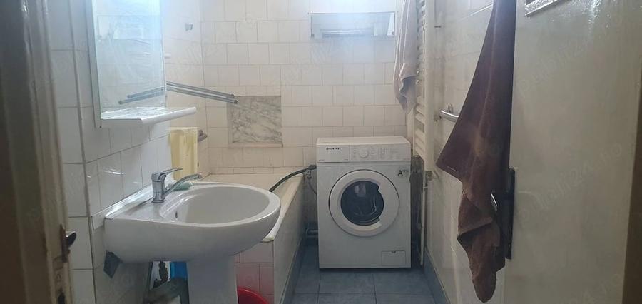 Apartament cu 4 camere decomandat în Bălcescu