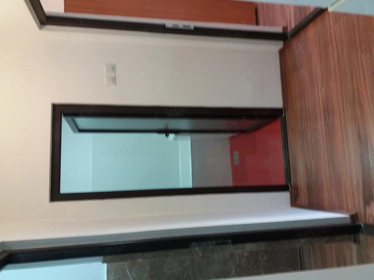 Apartament cu 3 camere decomandat în Universitate