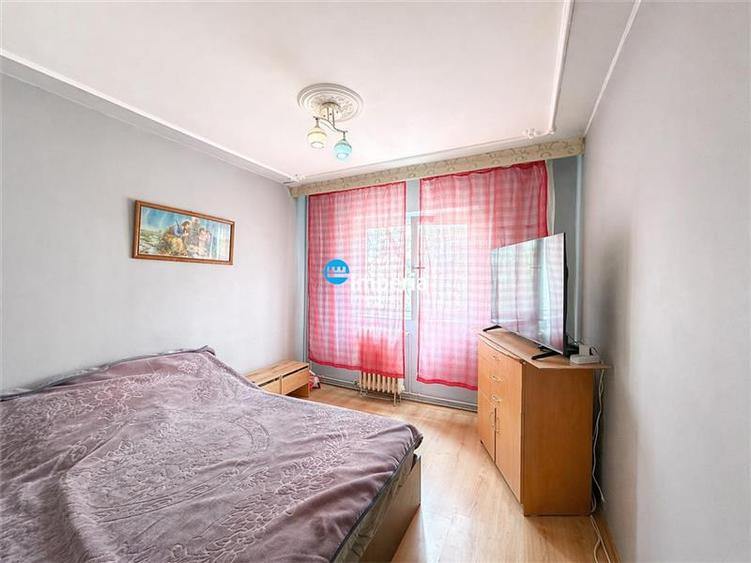 Apartament cu 3 camere decomandat în Galata