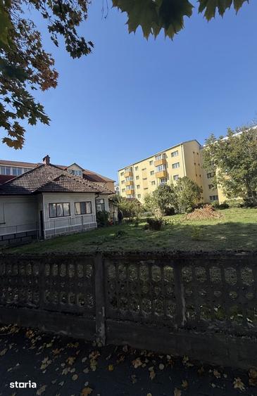 Teren de 500 mp, în Decebal