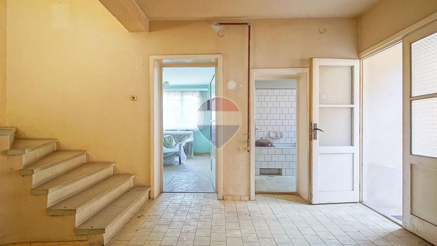 Duplex cu 4 camere cu Teren 1171 Mp în Sânpetru