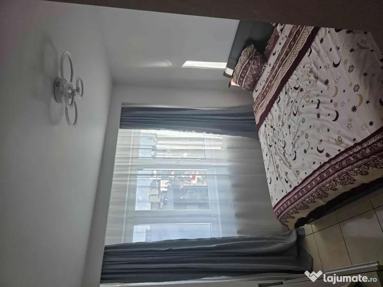 Apartament cu 3 camere decomandat în Titulescu