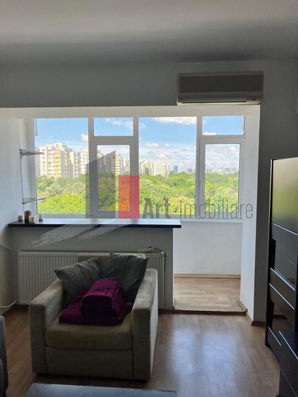 Apartament cu 3 camere decomandat, mobilat în Colentina