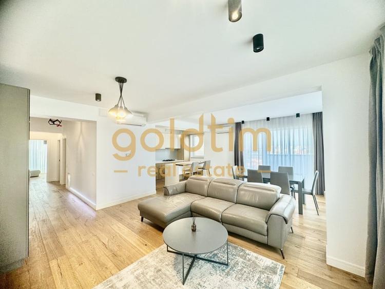 Apartament cu 3 camere semidecomandat, mobilat în Pipera