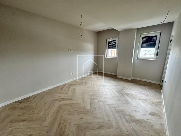 Penthouse cu 3 camere decomandat în Șelimbăr