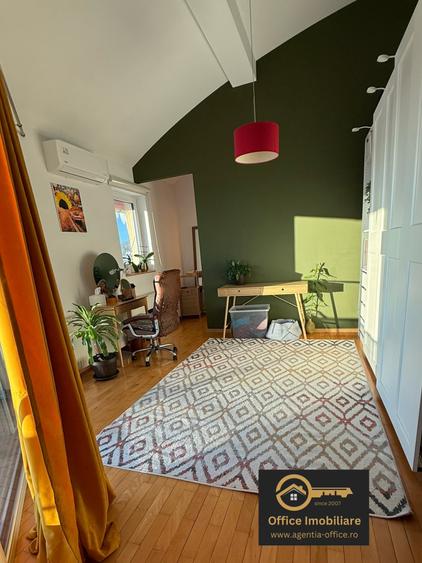 Apartament cu 3 camere în Independenței