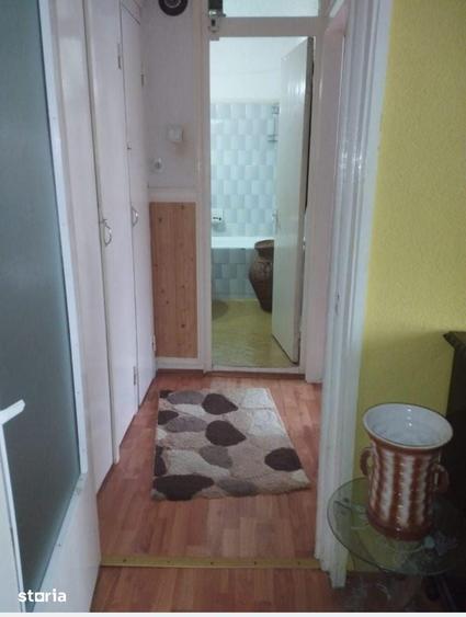 Apartament cu 2 camere semidecomandat în Prundu
