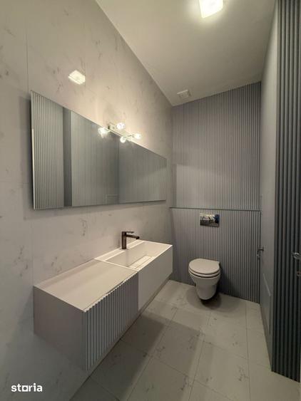 Apartament cu 5 camere în Primăverii