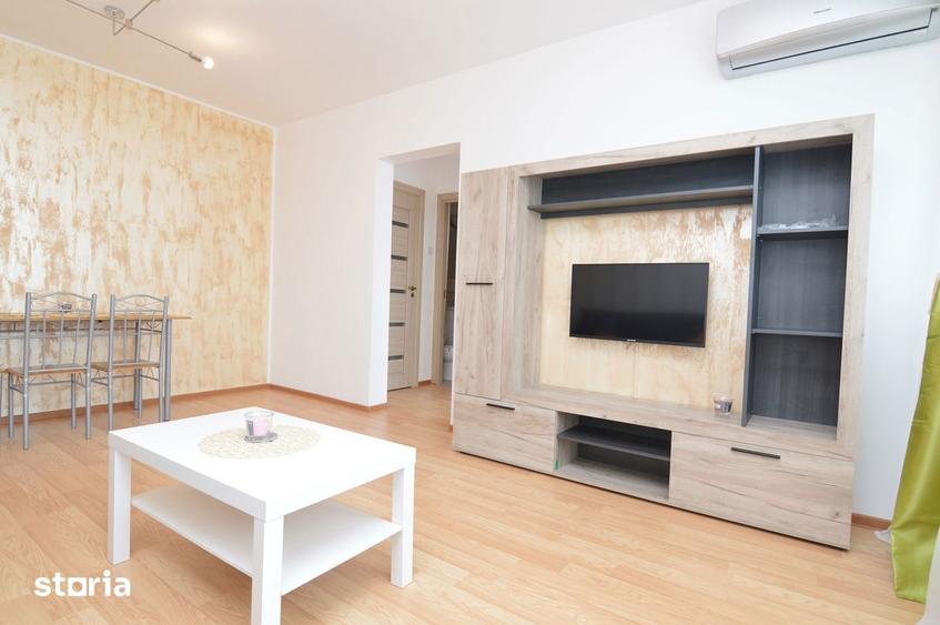 Apartament cu 3 camere, mobilat în Victoriei