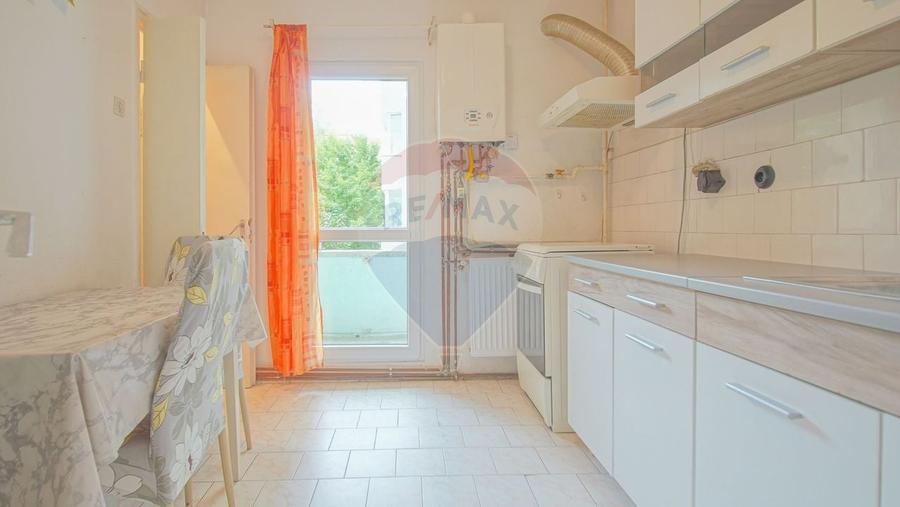 Apartament 2 cam de închiriat Zona Griviței Mobilat și utilat etaj 1 - 14