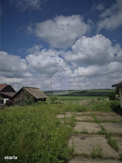 Teren de 1950 mp, în Moara
