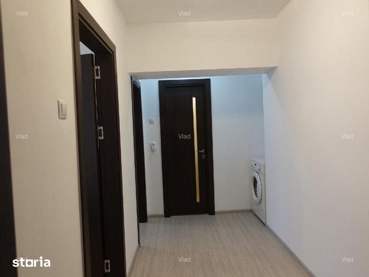 Apartament cu 3 camere semidecomandat în Militari