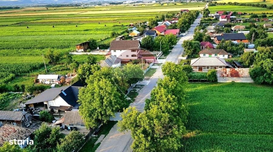 Casă cu 3 camere cu Teren 2100 Mp în Valea lui Ion
