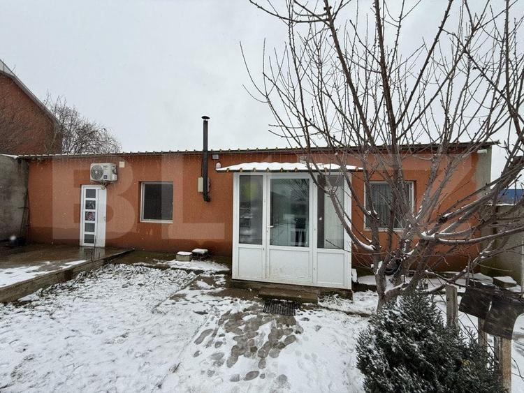 Casă individuală cu 3 camere cu Teren 880 Mp în Cârcea