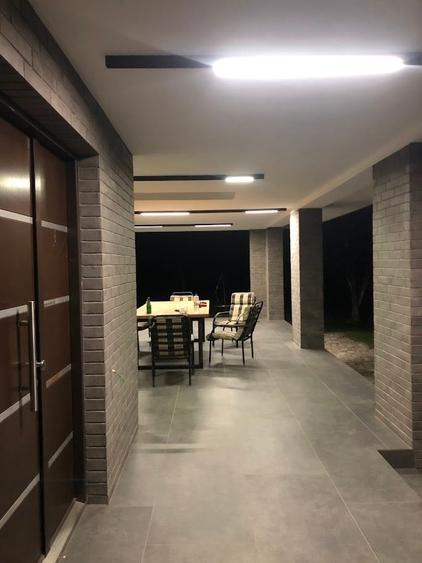 Casă individuală cu 6 camere cu Piscina în Iancu Nicolae