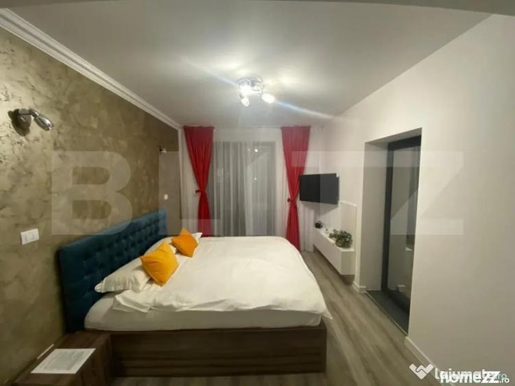 Apartament cu 3 camere semidecomandat în Calea București