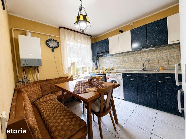 Apartament cu 3 camere în George Enescu