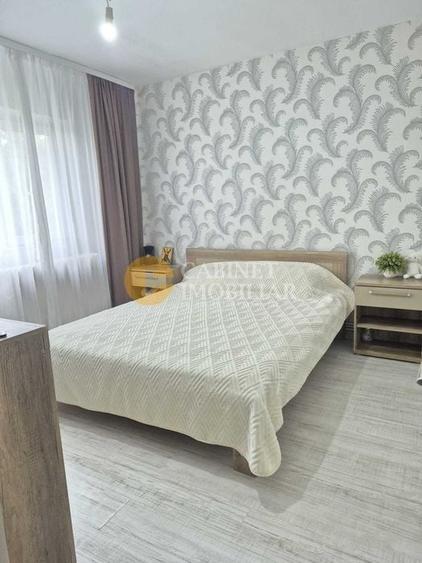 Apartament cu 3 camere decomandat în Nicolina