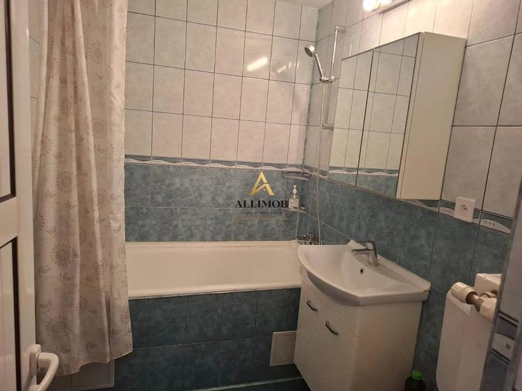 Apartament cu 2 camere decomandat în Mihai Bravu