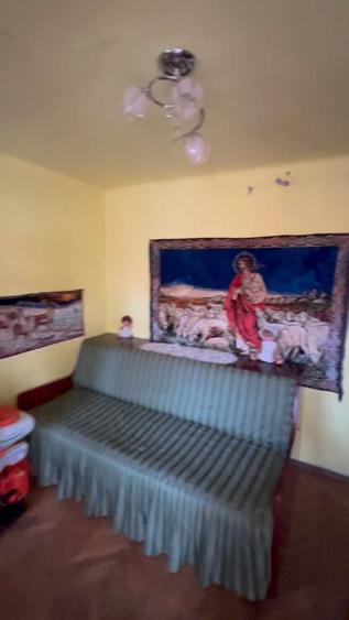 Casă cu 4 camere decomandat în Central