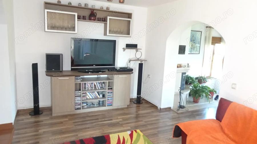 Casă cu 4 camere cu Teren 1200 Mp în Central