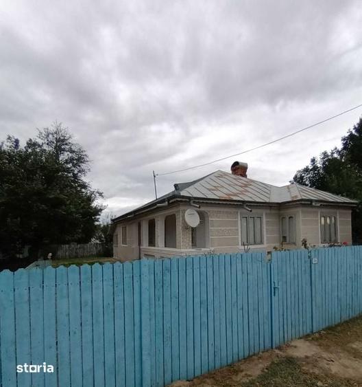 Casă cu 4 camere cu Teren 101 Mp în Ciorăști