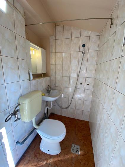 Garsonieră la casă, mobilată și utilată, str.Avram Iancu - 9
