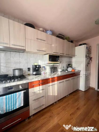 Apartament cu 4 camere decomandat în Central