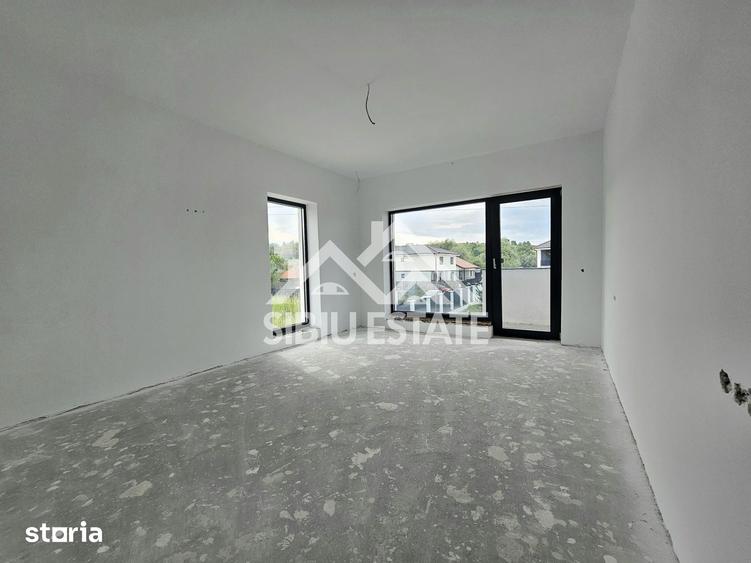 Casă cu 4 camere cu Teren 500 Mp în Central