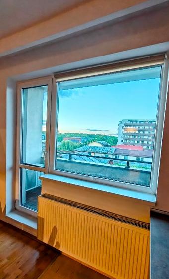 Apartament cu 2 camere semidecomandat, mobilat în Băneasa