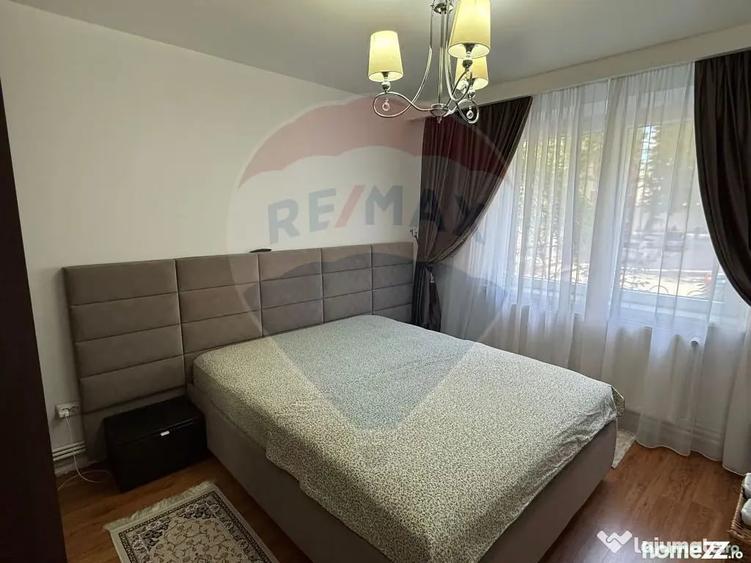 Apartament cu 4 camere semidecomandat în Dristor
