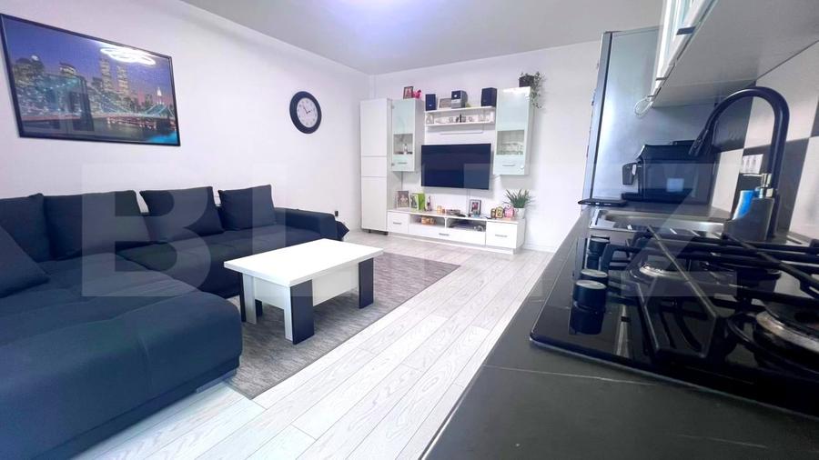 Apartament cu 3 camere decomandat, mobilat în Turnișor