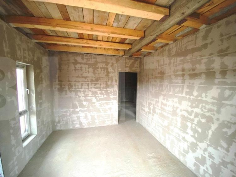 Casă individuală cu 5 camere cu Garaj în Dezmir