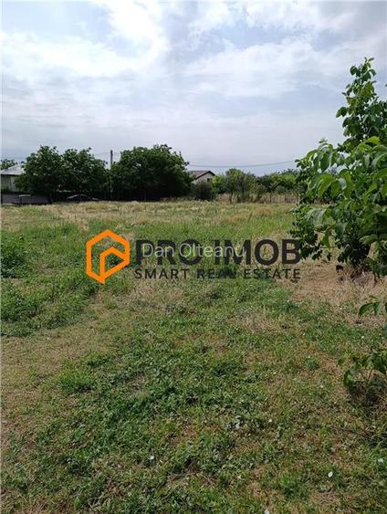 Teren intravilan+constructii zona Clodiru de Sus