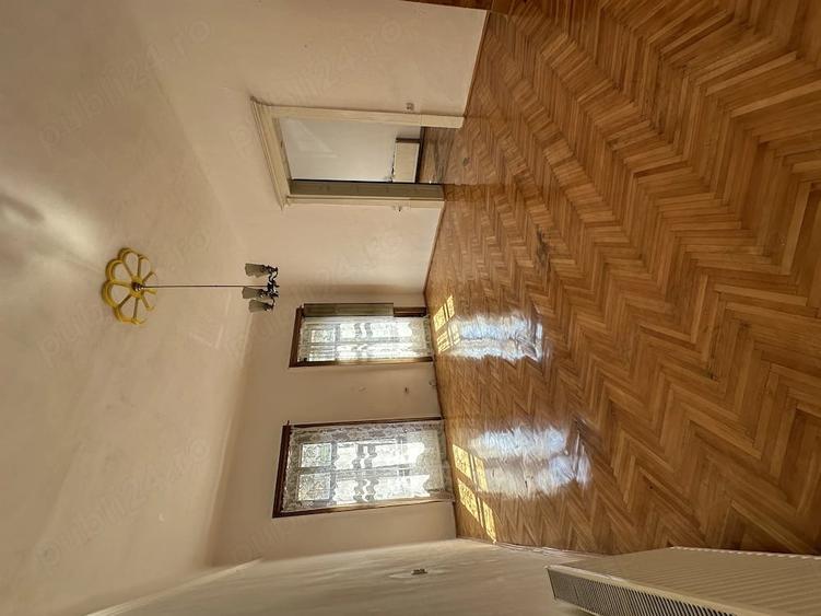 Casă cu 2 camere cu Teren 140 Mp în Central