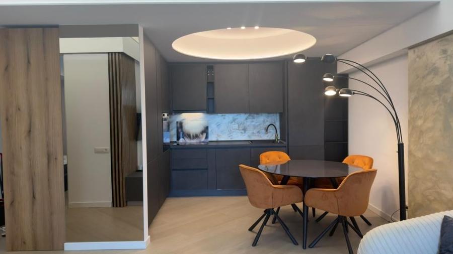 vanzare apartament 3 camere Cortina North parcare  si boxe - 4