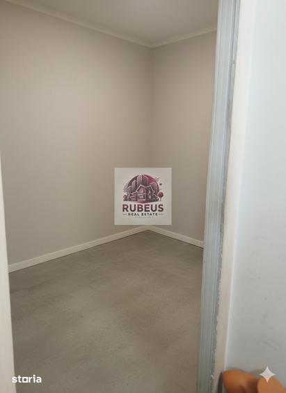 Spa?iu comercial modern, ideal birou sau magazin - 13