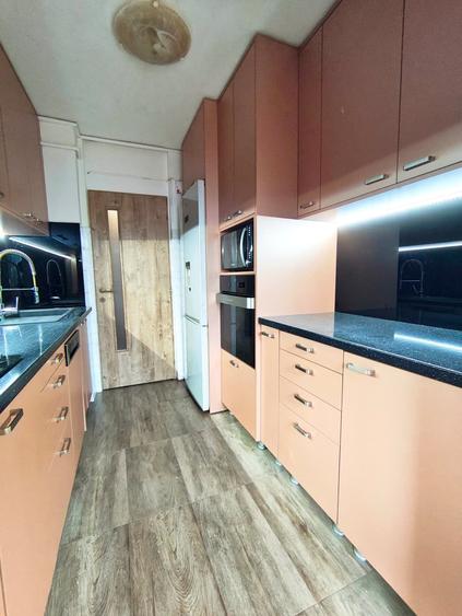 Apartament cu 2 camere decomandat, mobilat în Central