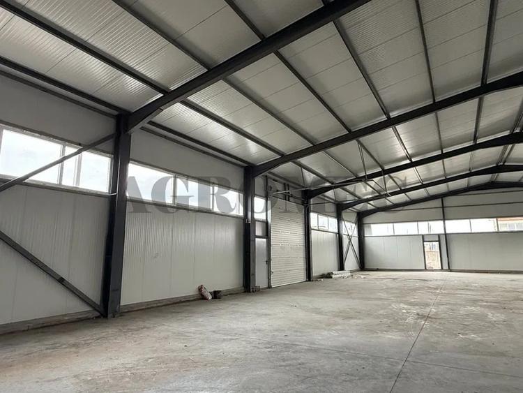 Spațiu industrial, de 598 mp, în Central