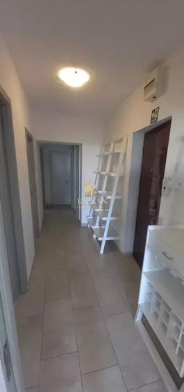 Apartament cu 2 camere decomandat, mobilat în P-ța Unirii