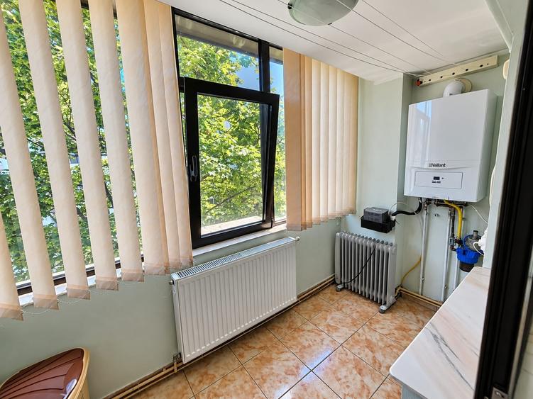 Apartament cu 2 camere decomandat în Mazepa 2