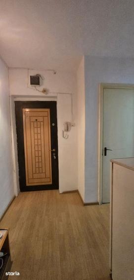 Apartament cu 2 camere în Micro 9