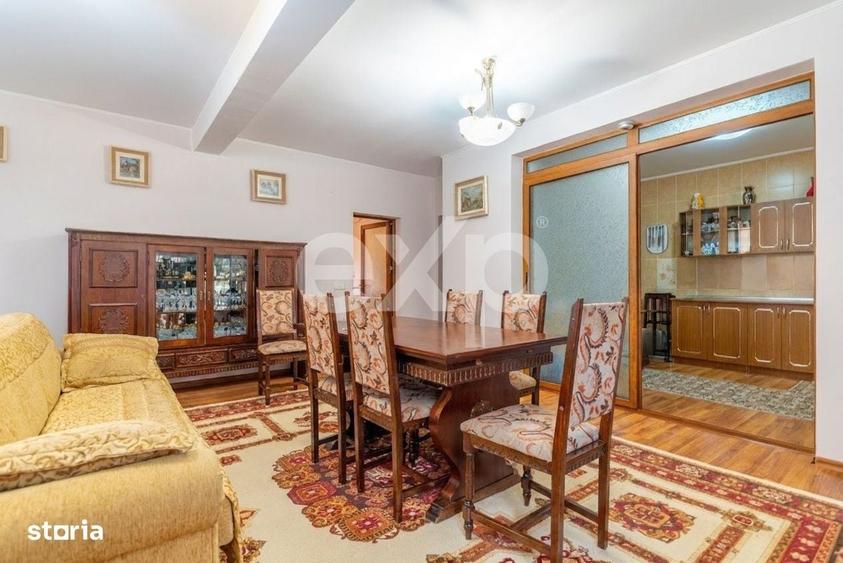 Casă cu 4 camere în Adunați